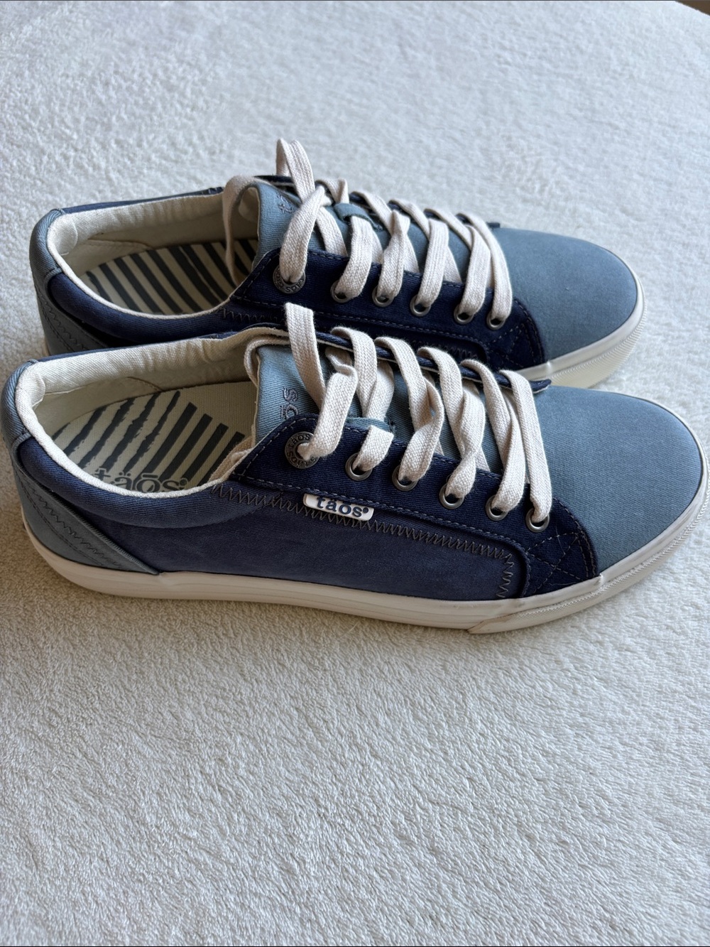 Taos Plim Soul Canvas Sneakers 9.5 Blue Lace Up Comfort Shoes arch support - Picture 2 of 8